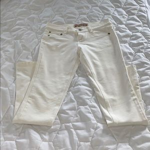 White skinny pants